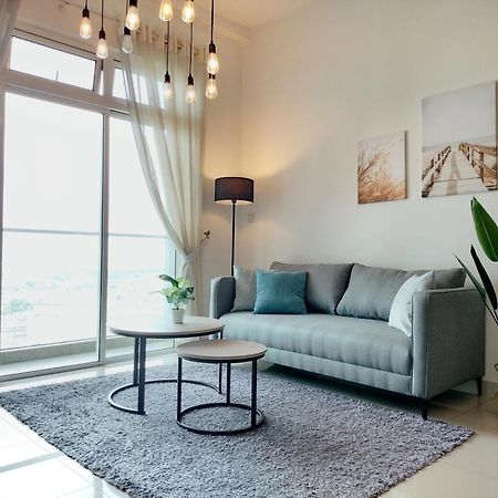 Delight Homestay Twin Galaxy Johor Bahru Buitenkant foto